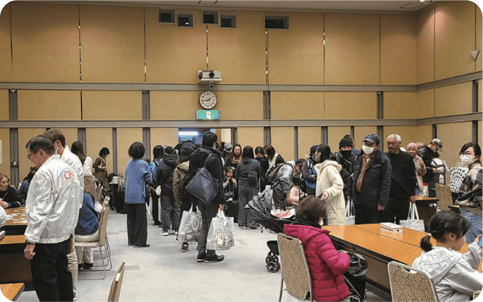 就労相談・経営相談にも多くの人が集まります